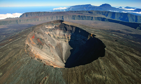 Cratère Dolomieu, Piton de la Fournaise